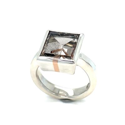 Silber 925/-, Rotgold 750/-, Rauchquarz mit Rutil, Design u. Ausführung: A. Ponta: 740,- Euro