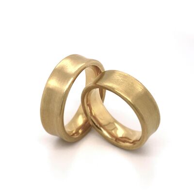 Trauringe aus 750/-Gelbgold, mattiert